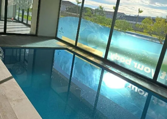 Luxury With Pool View Avsallar * 阿拉尼亚