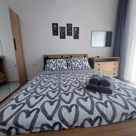 아파트 Luxury With Pool View Avsallar